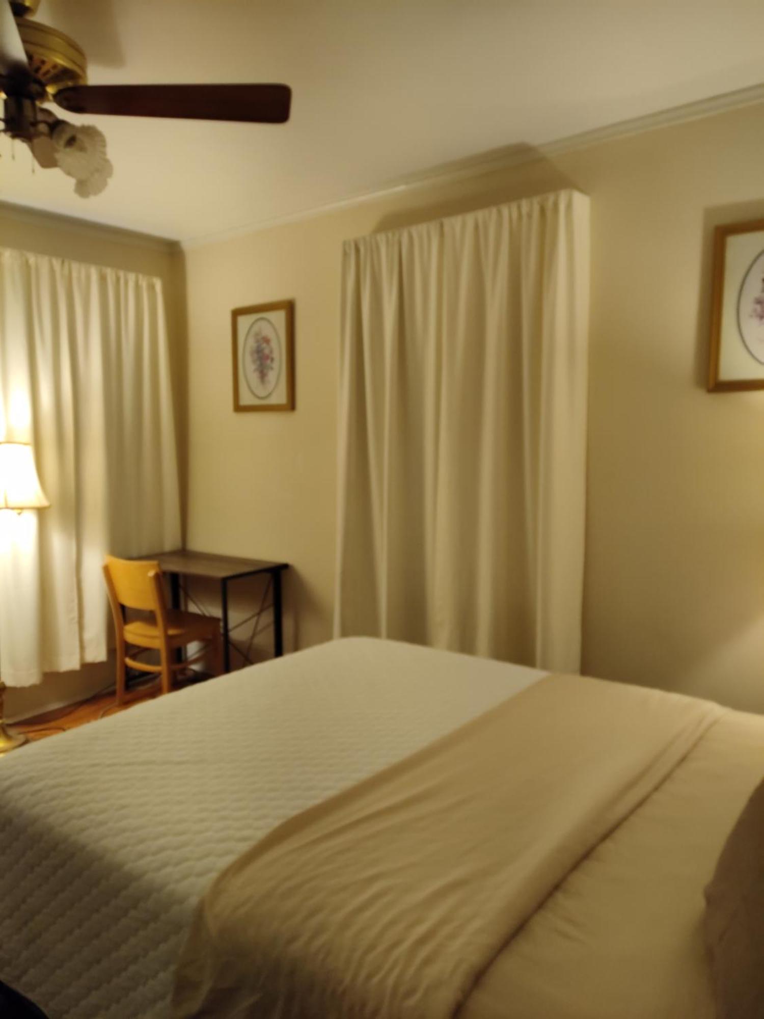 فندق Brick House Retreat Hamlet المظهر الخارجي الصورة